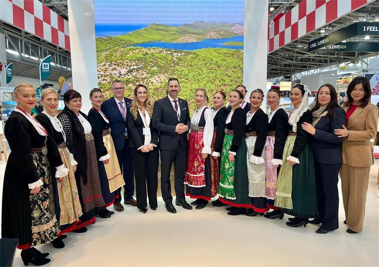 Slika /1_A_fotke_vijesti/Hrvatska turisticka delegacija u Munchenu.jpg